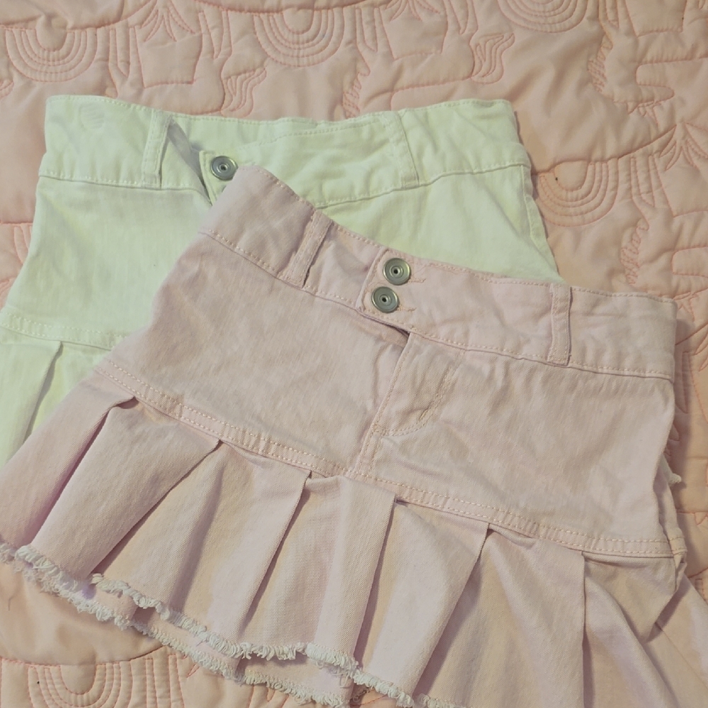 The Children's Place Light Pink and Cream Skorts